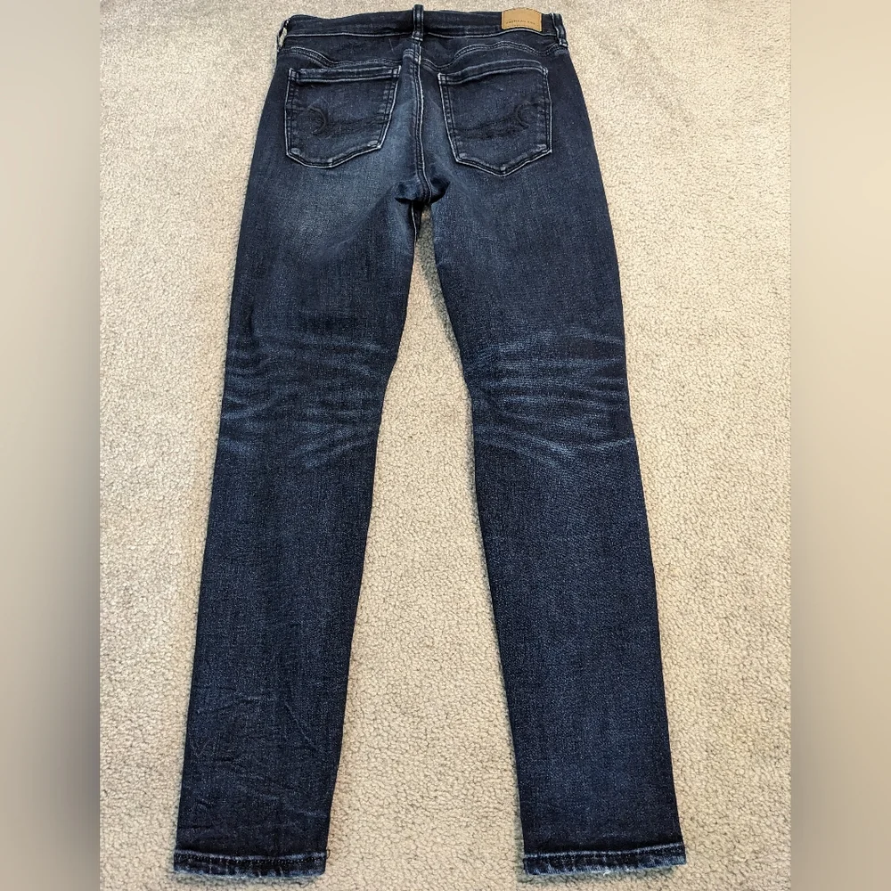 Slightly Ripped Jeans - Picture 2 of 5